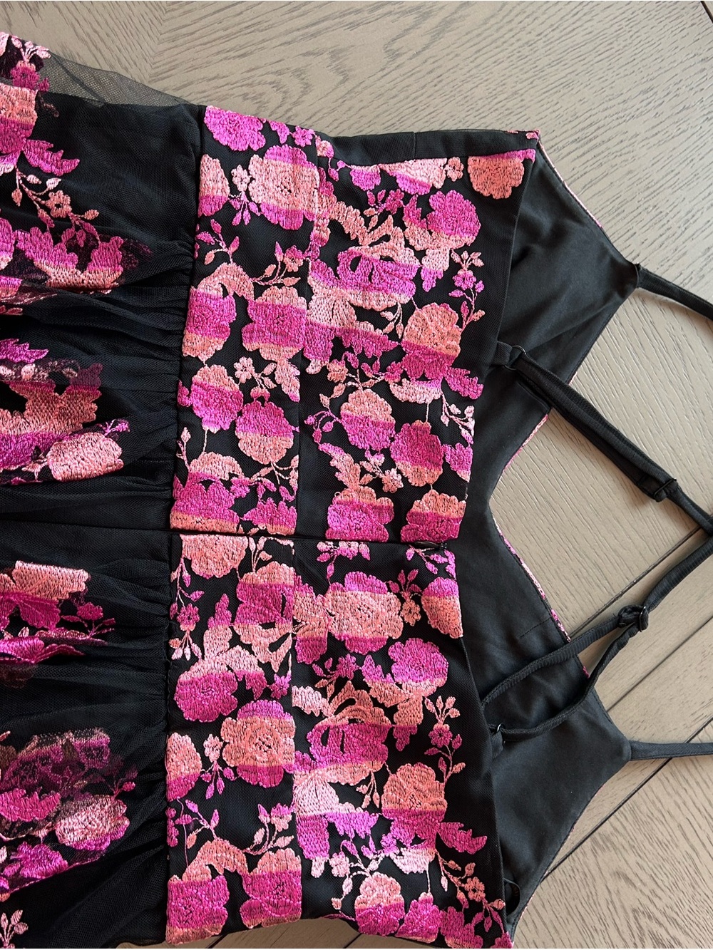 Christian Siriano Midi Dress with Pink Floral Embroidery on Black Tulle - Picture 3 of 11